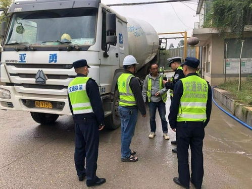 整治货运车辆超载 成都交警的创新思路与实践探索